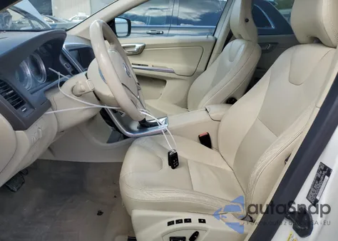 2013 Volvo Xc60 T6 from USA, damaged, VIN YV4902DZ8D2419202